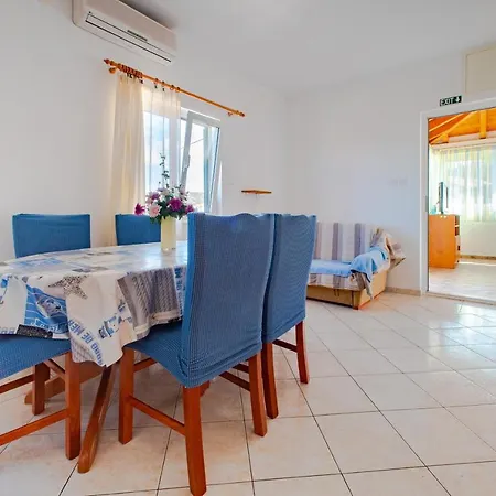 Appartement By The Sea Razanj, - 7485 Rogoznica (Sibenik-Knin)